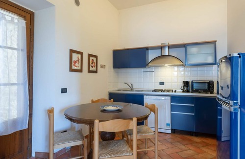 Ponte di Gabbiano Apartment | Cosy apartment for 5 guests with WIFI, A/C, pool, TV and pets allowed, close to Siena