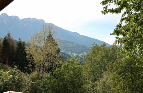 Calceranica al Lago Apartment | Cosy apartment for 4 guests with TV, balcony, pets allowed, panoramic view and parking