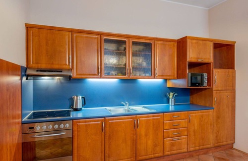 Tanvald Apartment | Cosy apartment for 4 guests with WIFI, hot tub, TV and pets allowed