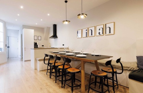 Porte-Saint-Martin Apartment | Cosy apartment - 4BR/12P - Canal Saint-Martin