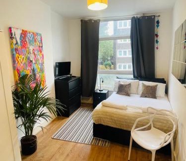 Notting Hill Apartment | Cosy Apartment 5 mins from Portobello Road Market - Notting Hill Gate