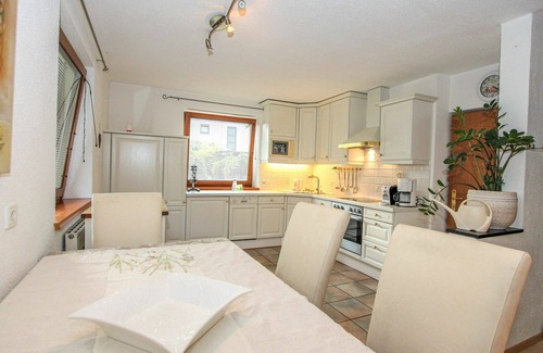 Zirl Apartment | Cosy apartment for 4 guests with WIFI, TV and patio