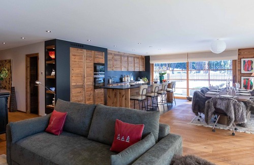 Villars-sur-Ollon Apartment | Cosy apartment for 10 people with hot tub, WIFI and TV