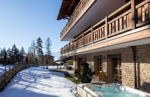 Villars-sur-Ollon Apartment | Cosy apartment for 10 people with hot tub, WIFI and TV