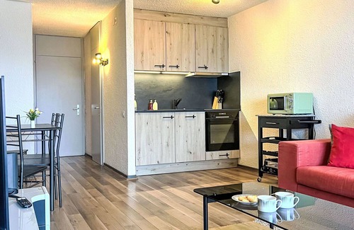 Champex-Lac Apartment | Cosy apartment for 2 guests with WIFI, TV and balcony