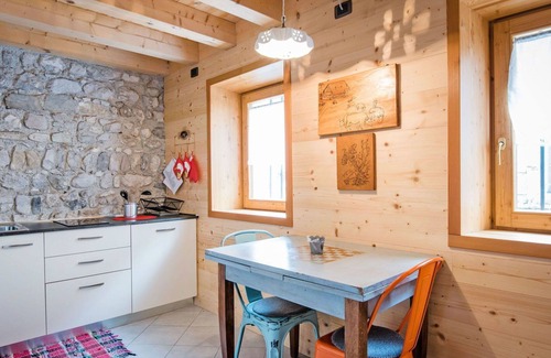 Barcis Apartment | Cosy apartment for 2 guests with WIFI, TV, patio and pets allowed