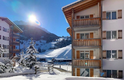 Savognin Apartment | Cosy apartment for 4 people with WIFI, TV, terrace and panoramic view