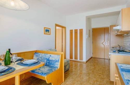 Andriano Apartment | Cosy apartment for 4 people with pool, WIFI, TV and patio