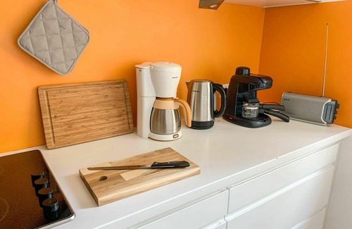 Mutters Apartment | Cosy apartment for 4 people with WIFI, patio and parking