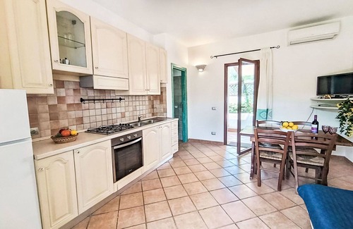 Pittulongu Apartment | Cosy apartment for 4 people with WIFI, A/C, TV, terrace and parking