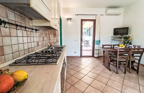 Pittulongu Apartment | Cosy apartment for 4 people with WIFI, A/C, TV, terrace and parking