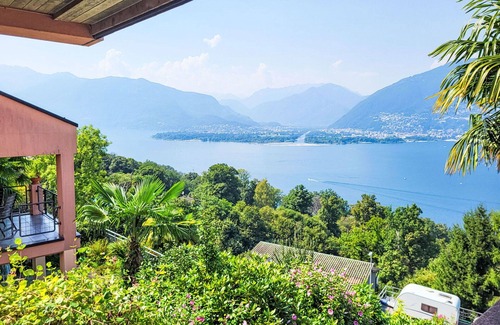 Vira Apartment | Cosy apartment for 5 guests with pool, WIFI, TV and patio