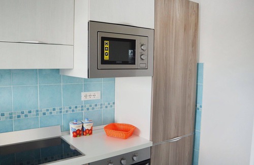 Terracina Apartment | Cosy apartment for 5 guests with A/C, pool, WIFI, TV, balcony and pets allowed