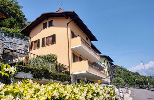 Aurogna Apartment | Cosy apartment for 5 people with WIFI, TV, terrace and pets allowed
