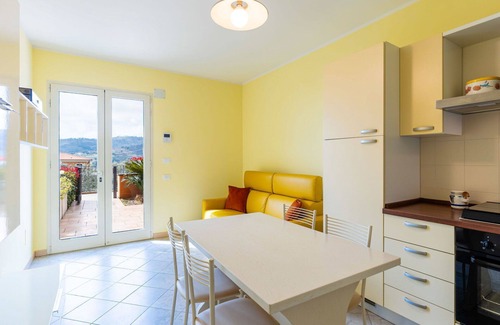 Civezza Apartment | Cosy apartment for 5 people with WIFI, terrace and pets allowed
