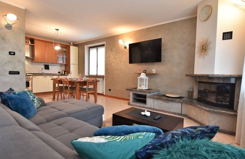 Delebio Apartment | Cosy apartment for 5 people with A/C, WIFI, TV and terrace