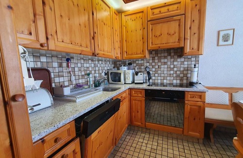 Lenzerheide Apartment | Cosy apartment for 6 guests with WIFI, TV and balcony