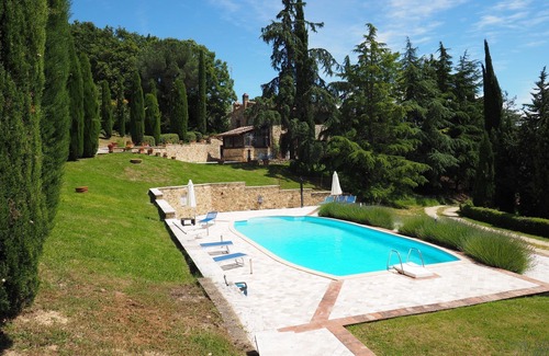 San Gimignano Apartment | Cosy apartment for 6 guests with WIFI, pool and panoramic view, close to San Gimignano