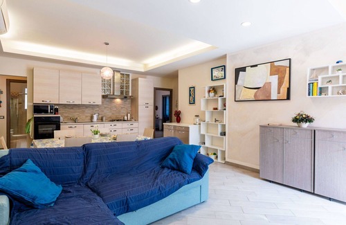 Ceriale Apartment | Cosy apartment for 6 people with WIFI, A/C and terrace