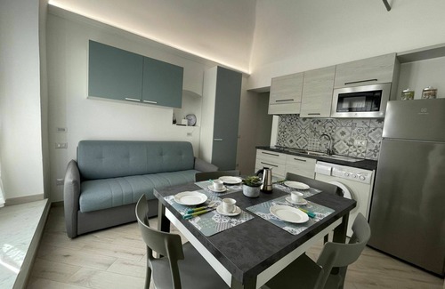 Spotorno Apartment | Cosy apartment for 8 people with A/C, WIFI and TV