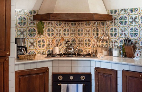 Siena Apartment | Cosy apartment for 8 people with hot tub, WIFI, pool and pets allowed