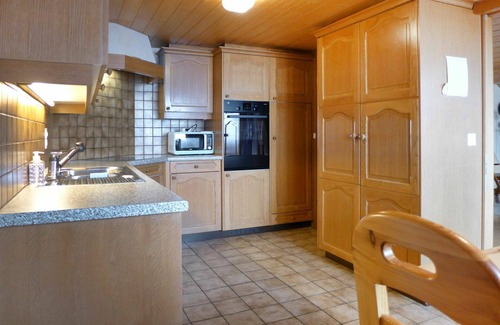 Beatenberg Apartment | Cosy apartment for 6 guests with WIFI, TV, balcony, pets allowed and panoramic view