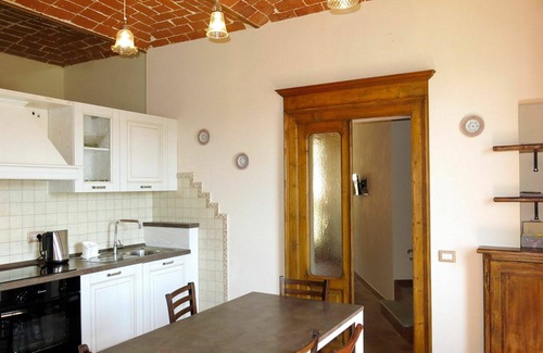 Cossombrato Apartment | Cosy apartment for 9 people with pool, A/C, WIFI, TV, patio and pets allowed