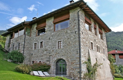 Comano Terme Apartment | Cosy apartment for 4 people with private pool, WIFI, TV, patio and pets allowed