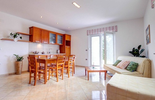 Brda Apartment | Cosy apartment for 5 guests with pool, WIFI, A/C, TV, balcony and panoramic view