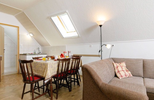 Velence Apartment | Cosy apartment for 4 guests with A/C, WIFI, TV and terrace