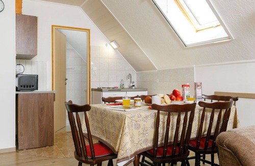 Velence Apartment | Cosy apartment for 4 guests with A/C, WIFI, TV and terrace