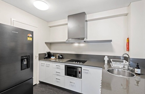 East Perth Apartment | Cosy Apartment in the Heart of Perth CBD