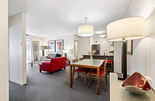 East Perth Apartment | Cosy Apartment in the Heart of Perth CBD