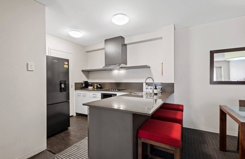 East Perth Apartment | Cosy Apartment in the Heart of Perth CBD