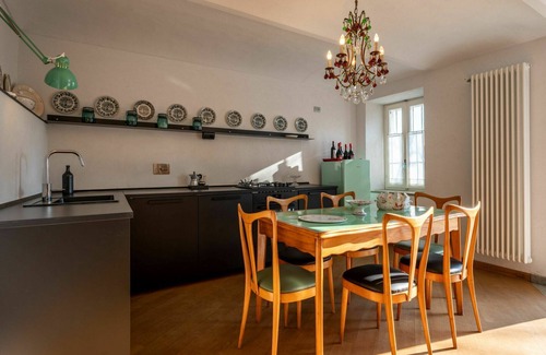 Cortazzone House | Cosy apartment in villa for 2 people with pool, TV, terrace and panoramic view