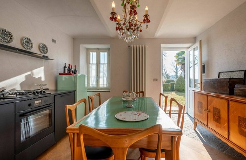 Cortazzone House | Cosy apartment in villa for 2 people with pool, TV, terrace and panoramic view