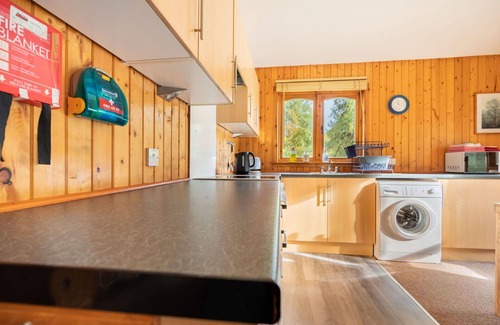 Balnain House | Cosy apartment in villa for 6 people with WIFI, TV and pets allowed