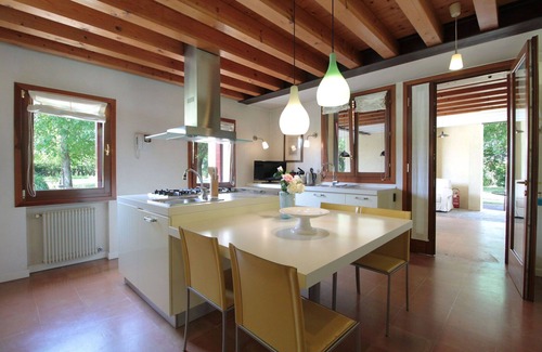 Silea House | Cosy apartment in villa for 10 people with pool, WIFI, A/C and terrace