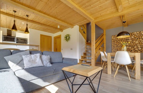 Szczyrk House | Cosy apartment in villa for 8 guests with WIFI, TV, terrace and panoramic view