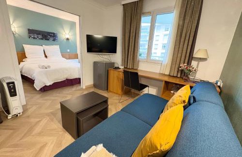 Faubourg de l'Arche Apartment | Cosy Appartement 2P avec Balcon Paris La Défense Parking Gratuit