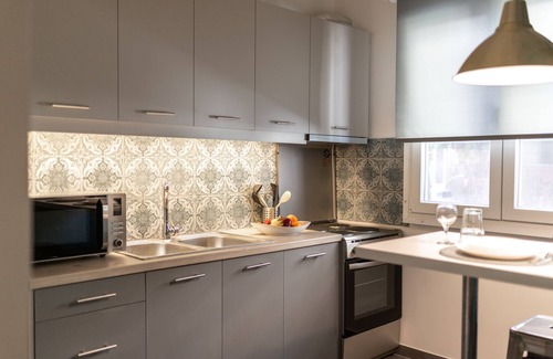 Piraeus Apartment | Cosy apt near Piraeus central port, Mikrolimano port & Pasalimani port.