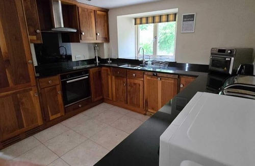 Alston Cottage | Cosy Cottage in Alston King Beds Free Wi-Fi Flat-Screen TV