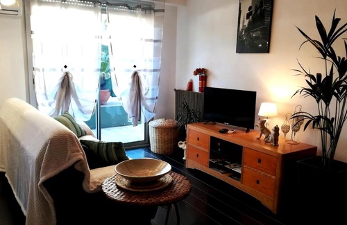 Le Ray Apartment | Cosy F1 avec grande terrasse à 2 pas du tramway