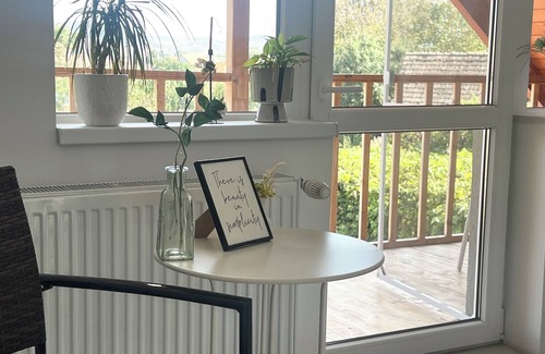 Albesti House | Cosy home away from noise