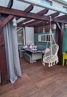 Athenry House | Cosy home with organic garden