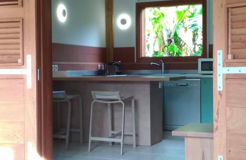 Saint-Charles House | Cosy semi-detached house between sea and mountains 10min from the marina and beach