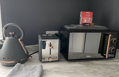 Lisnagunogue House | Cosy split level Bungalow in Ballymena, County Antrim, Northern Ireland.