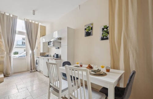 4th Arrondissement Apartment | Cosy Studio in the Heart of Ile Saint Louis