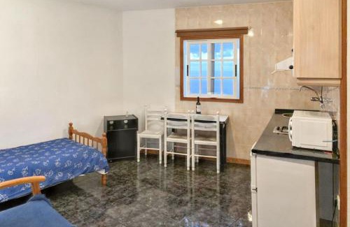 Tigaday Apartment | Cosy Studio with Sea View and Garden in Frontera - 20 m²