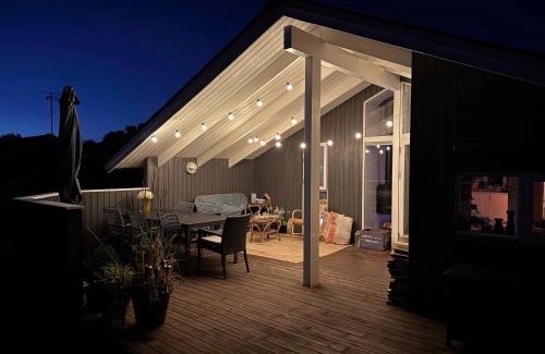 Boeslunde House | Cosy Summer House At Kobæk Strand